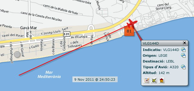 Avi� aproximant-se a l'aeroport de Barcelona-El Prat per aterrar a la tercera pista, en configuraci� est, sobrevolant Gav� Mar dins de l'horari nocturn i amb un elevad�ssim impacte ac�stic (9 Novembre 2011 - 00:50h)